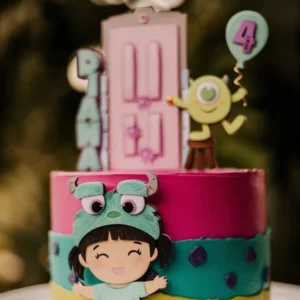 Topo de bolo Monstros SA versão menina Boo em arquivo digital para Silhouette Studio.