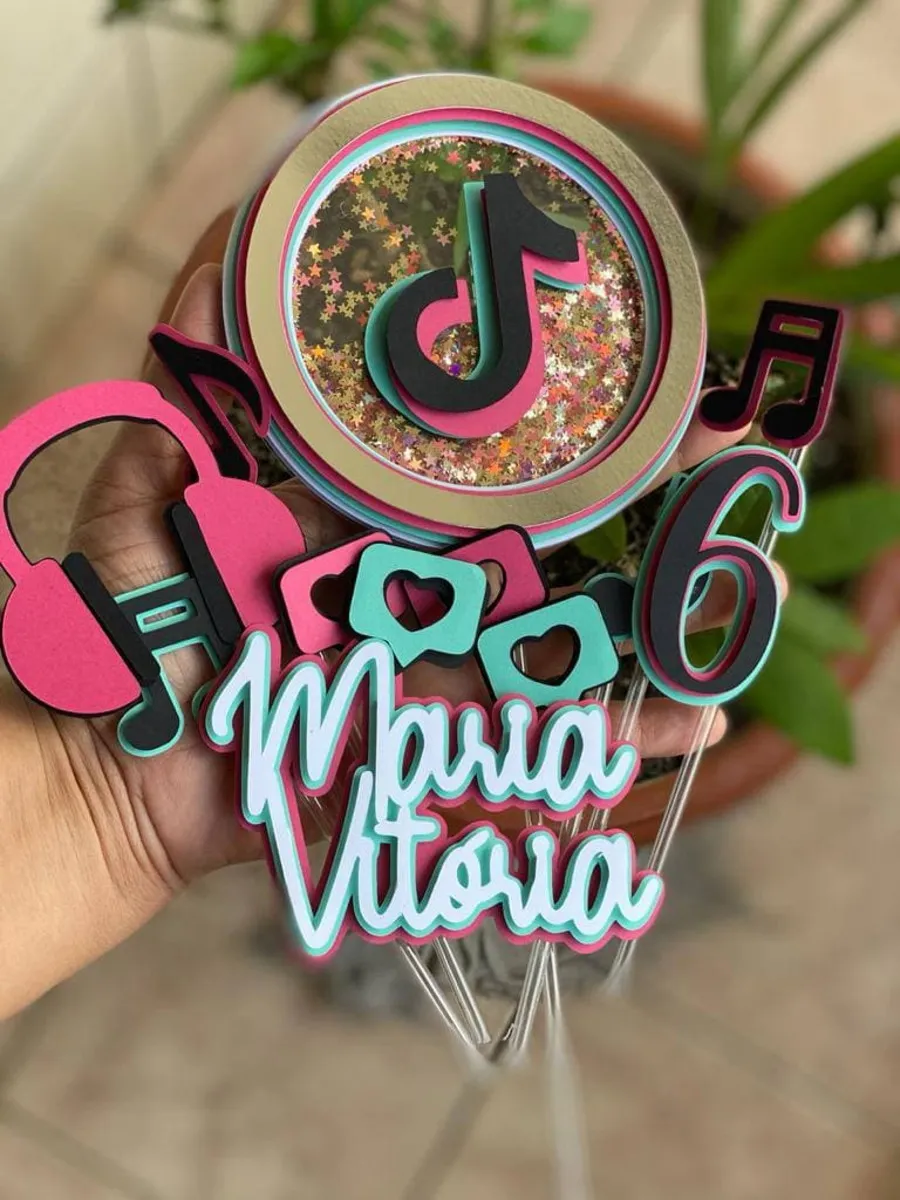 Topo de Bolo Tik Tok Feminino para Imprimir Studio