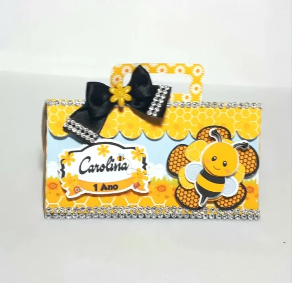 Itens personalizados para decoração de aniversário abelhinha em arquivo digital Silhouette Studio.