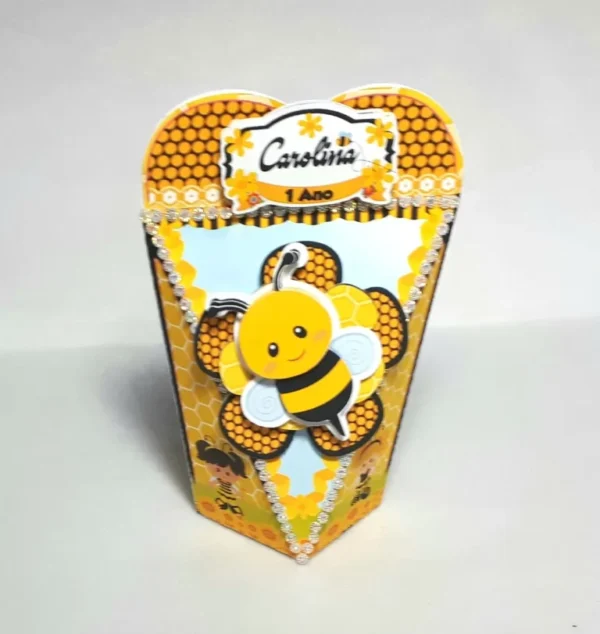 Kit de arquivos digitais para personalizados de aniversário tema abelhinha para recorte na Silhouette Studio.