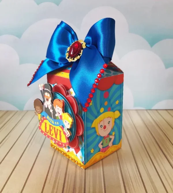 Itens personalizados para decoração de aniversário Mundo Bita Circo em arquivo digital Studio, PNG e PDF.