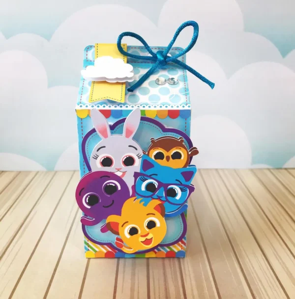 Design de corte para festa de aniversário no tema Bolofofos em Studio, PNG e PDF.