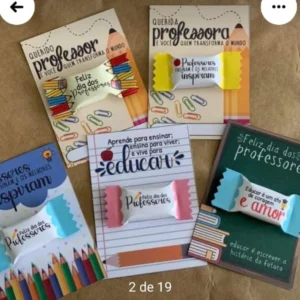 Artes prontas de capinhas para balas temáticas de professores em formato PDF.