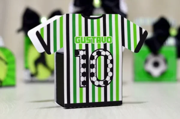 Kit de arquivos digitais para personalizados de aniversário infantil tema futebol com corte digital e manual.