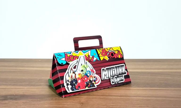Topper de bolo e elementos de decoração tema Vingadores pronto para imprimir e recortar.