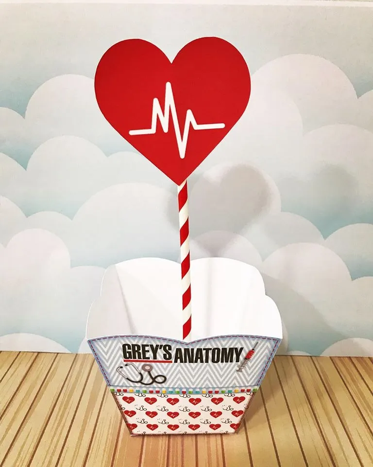 Enfeites, tags e embalagens no tema Grey's Anatomy em formato Silhouette Studio.