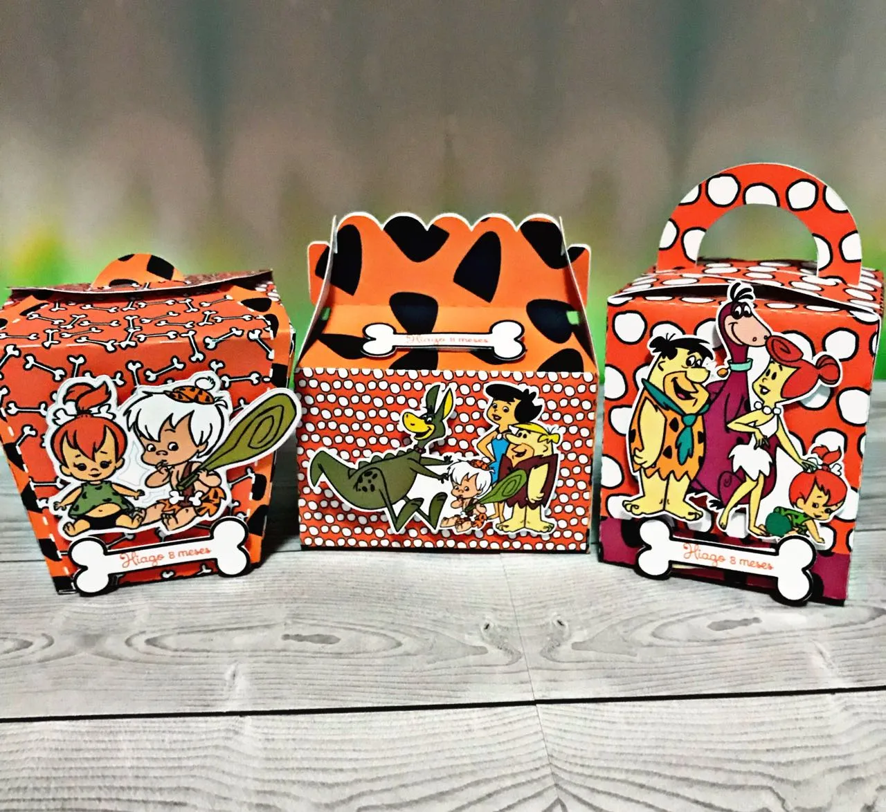Kit digital de personalizados no tema Os Flintstones em formato Silhouette Studio para scrapfesta.