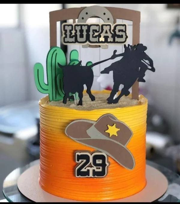 Topo de bolo para imprimir do tema Vaqueiro em formato Studio para decoração de festa sertaneja.