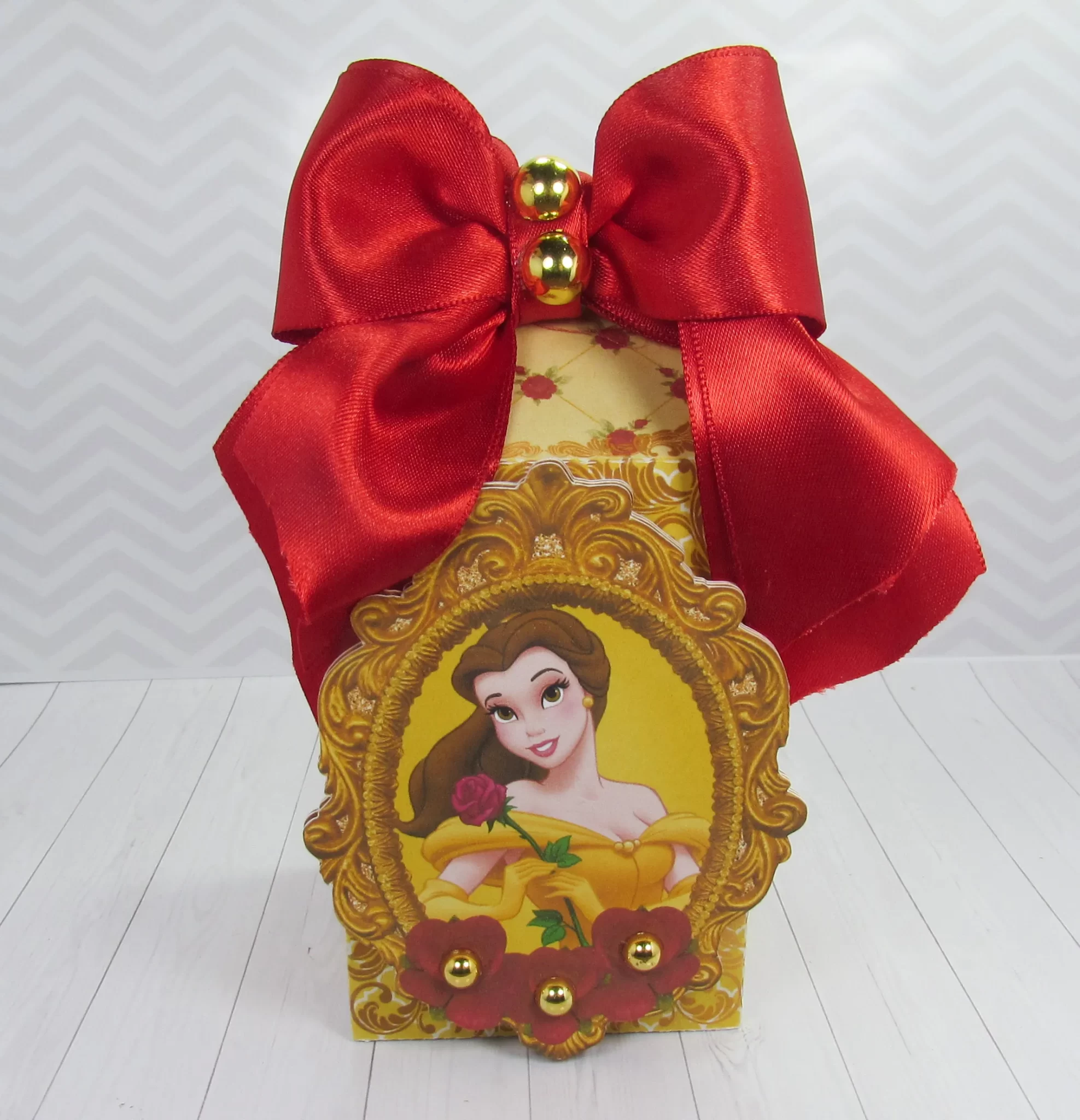 Moldes práticos de scrapfesta para personalizados do tema A Bela e a Fera em formato Studio e PDF.