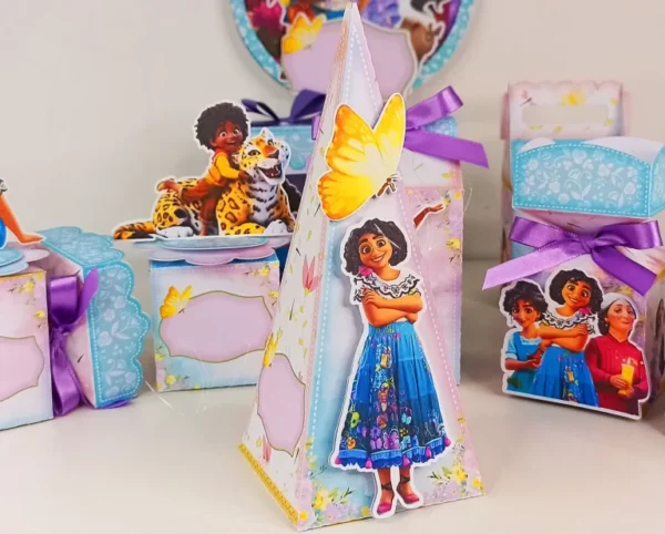 Kit de arquivos digitais para personalizados de aniversário tema Encanto com corte digital e manual.