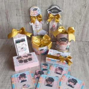 Kit digital de personalizados para formatura do ABC e infantil nos formatos PNG e PDF.