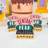 Design de corte para festa de aniversário no tema Friends em Studio e PDF.