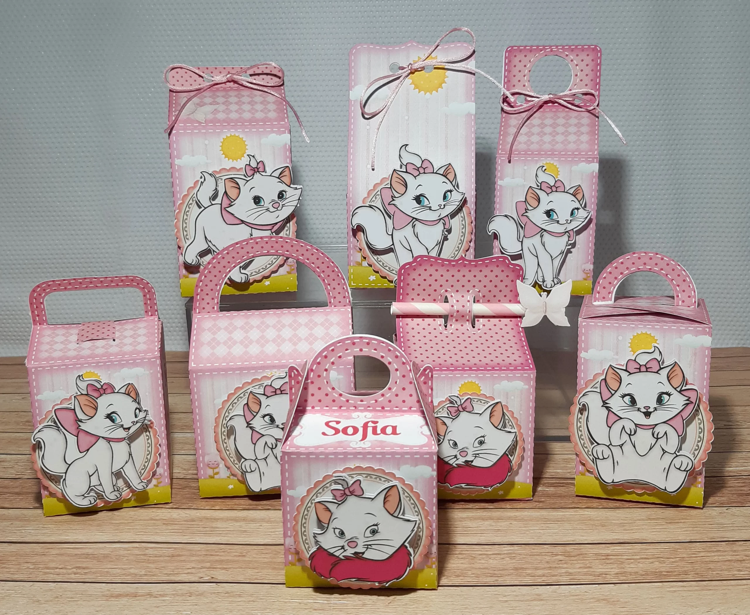 Kit digital de personalizados da Gatinha Marie nos formatos Studio e PDF para scrapfesta.
