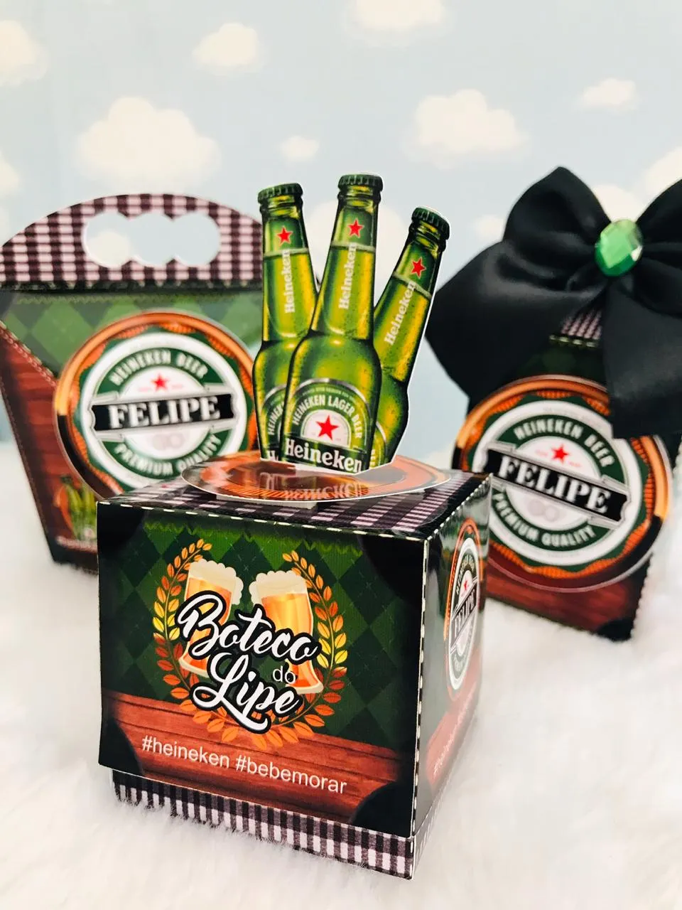 Moldes práticos de scrapfesta para personalizados do tema Heineken em formato Studio e PDF.
