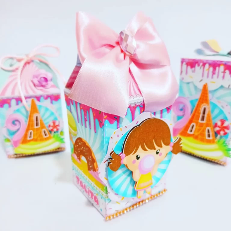 Moldes práticos de scrapfesta para personalizados do tema Mundo Doce em formato Studio e PDF.