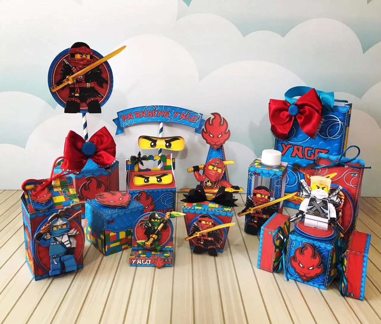 Arquivo digital de corte para itens de festa no tema Ninjago em formatos Studio, PNG e PDF.