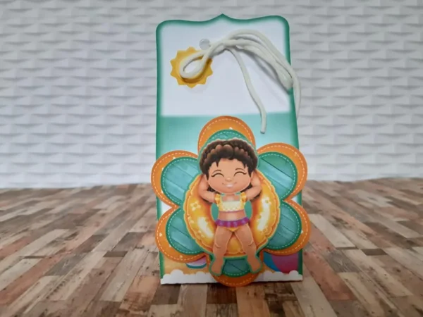 Itens personalizados para aniversário tema Pool Party em arquivo digital Studio e PDF.