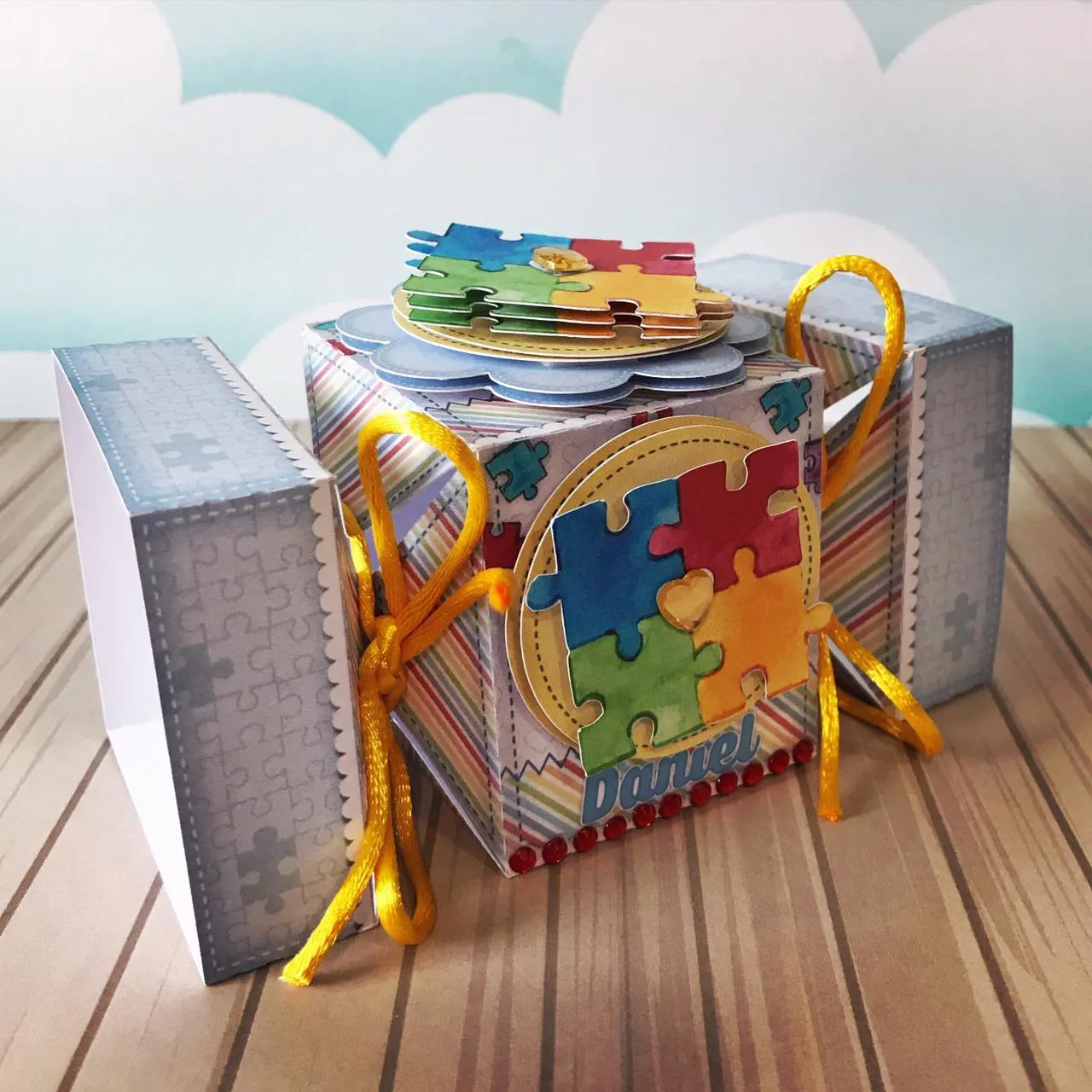 Arquivos de corte para centro de mesa do tema Conscientização do Autismo em formatos Studio, PNG e PDF.