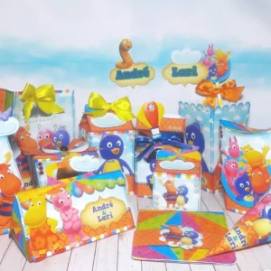 Kit digital de personalizados para centro de mesa no tema Os Backyardigans nos formatos Silhouette Studio e PDF.