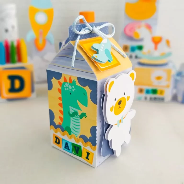 Enfeites de mesa, tags e apliques do tema Brinquedos prontos para recortar nos formatos Studio e PDF.