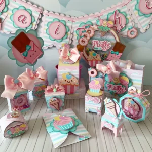 Cachepô e enfeites de mesa do tema Confeitaria e Doceria nos formatos Silhouette Studio, PNG e PDF.