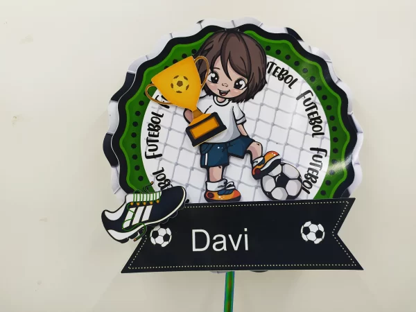 Design de corte para centro de mesa de festa de aniversário no tema futebol em Studio e PDF.