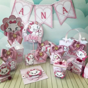 Centro de mesa personalizado da Gatinha Marie nos formatos Studio, PNG e PDF para scrapfesta.