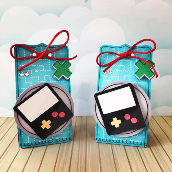 Topper de bolo e elementos de centro de mesa tema video game prontos para imprimir e recortar.