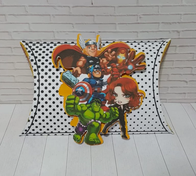 Itens personalizados para festa Vingadores em arquivo digital Studio e PDF.