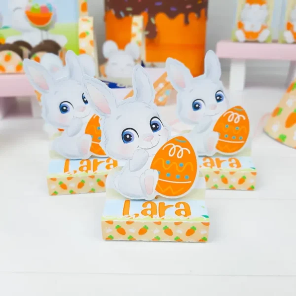 Moldes digitais com pegadas e cenouras em Studio e PDF para coelhinho da Páscoa decoração.
