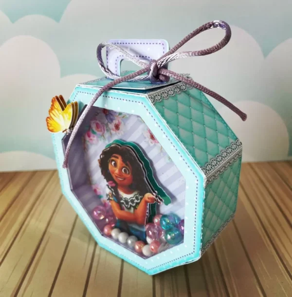 Topper de bolo e elementos de decoração tema filme Encanto prontos para imprimir e recortar em Studio e PDF.