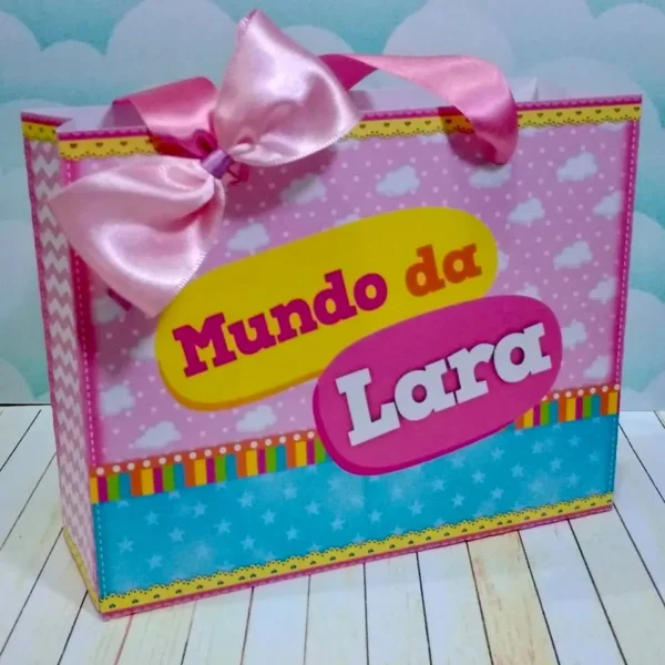 Design de corte para festa de aniversário no tema Mundo Bita Menina em formatos Studio e PDF.
