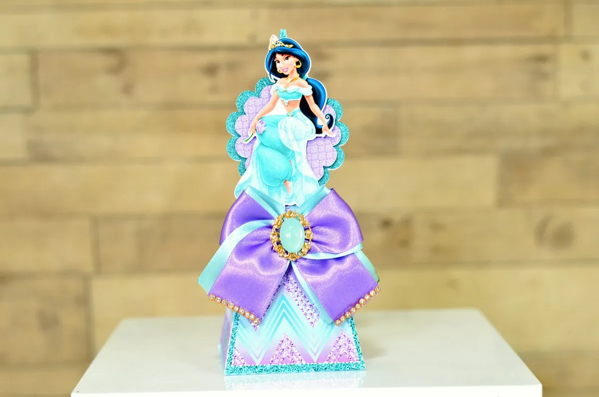 Topo de bolo para imprimir do tema Decoração Princesa Jasmine em formatos digitais Studio e PDF.