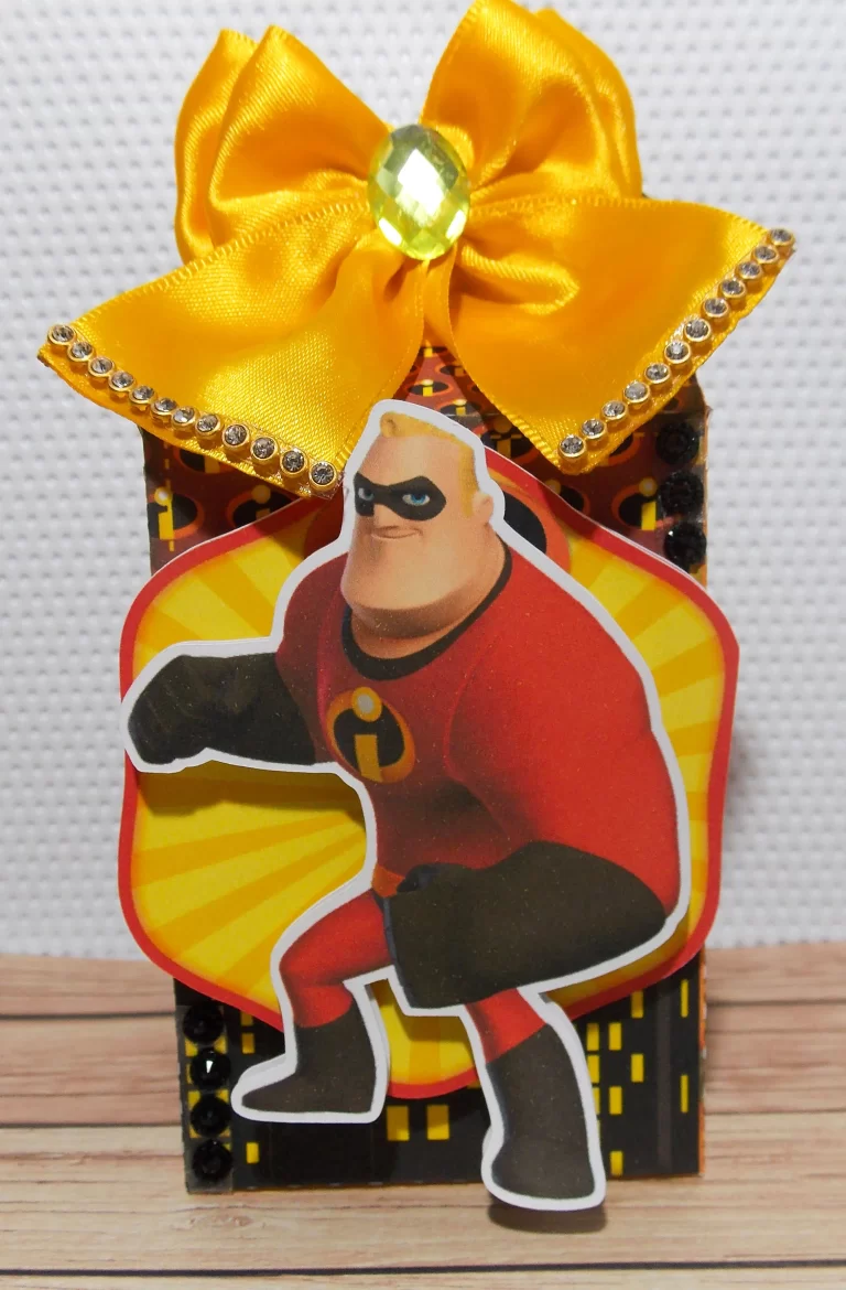 Itens de decoração para aniversário Os Incríveis em arquivo digital Studio e PDF.