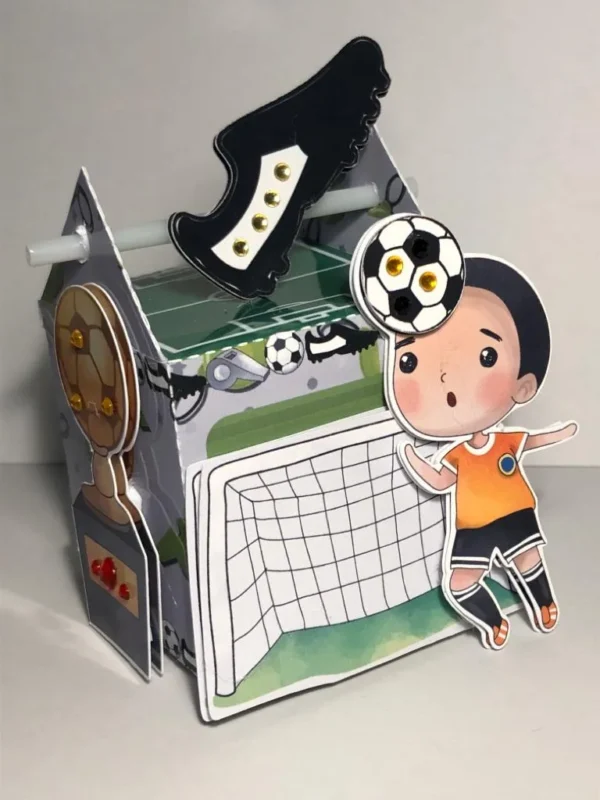 Itens de aniversário e elementos de decoração tema futebol prontos para imprimir e recortar na Silhouette.