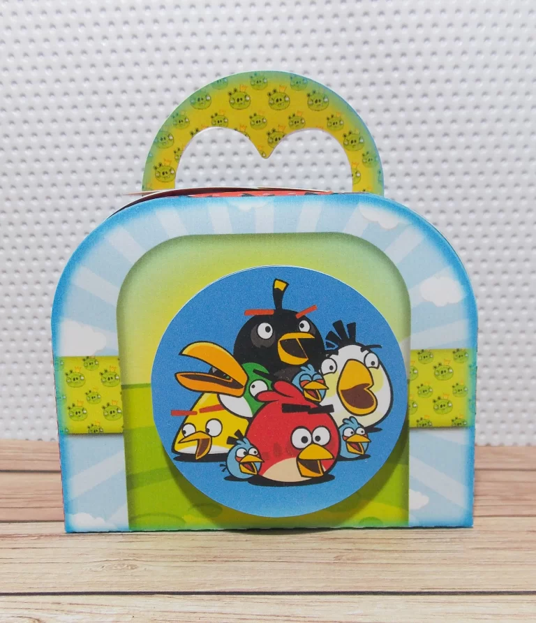 Moldes de scrapfesta no tema Angry Birds nos formatos digitais Studio e PDF para recortar na Silhouette ou tesoura.