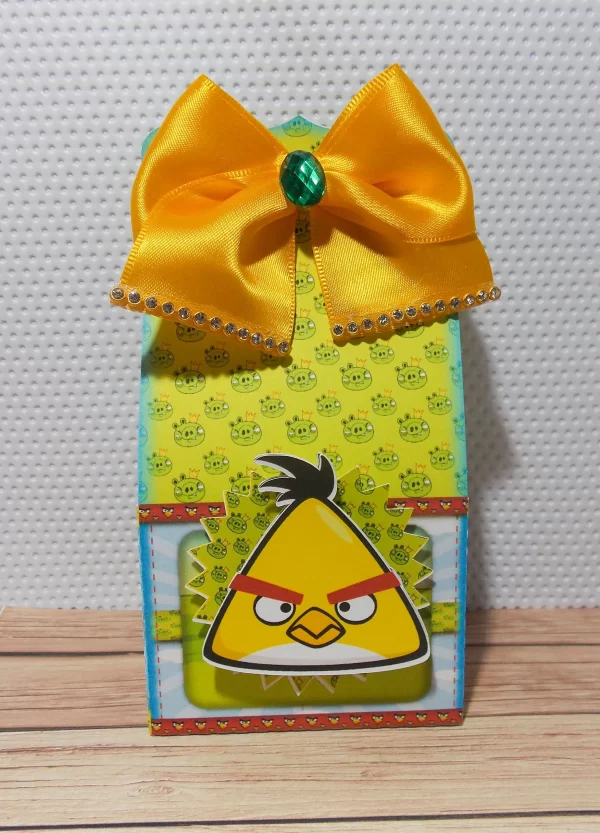 Topo de bolo para imprimir do tema decoração de festa Angry Birds em formatos digitais Studio e PDF.