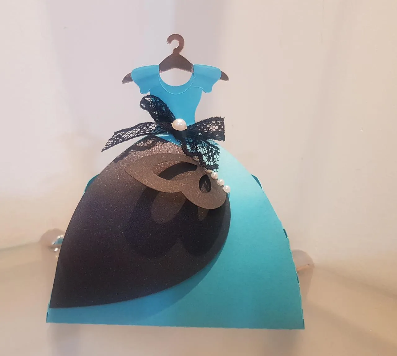 Moldes práticos de scrapfesta para lembrancinhas de 15 anos azul em formato Silhouette Studio.