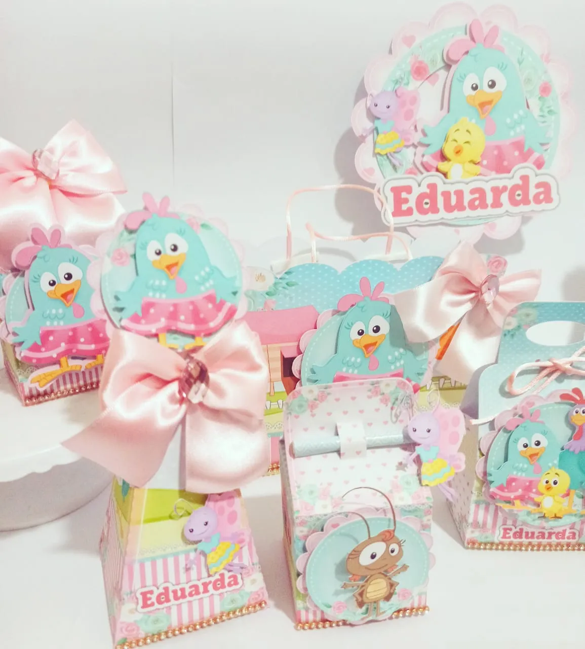 Kit digital de personalizados para Decoração Galinha Pintadinha Menina nos formatos Studio e PDF para scrapfesta.