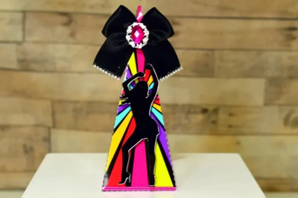 Kit de arquivos digitais para personalizados de aniversário neon simples com corte digital e manual.