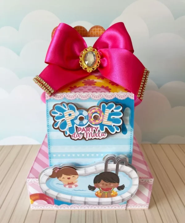 Topper de bolo e elementos de decoração tema Pool Party feminino prontos para imprimir e recortar em Studio, PNG e PDF.