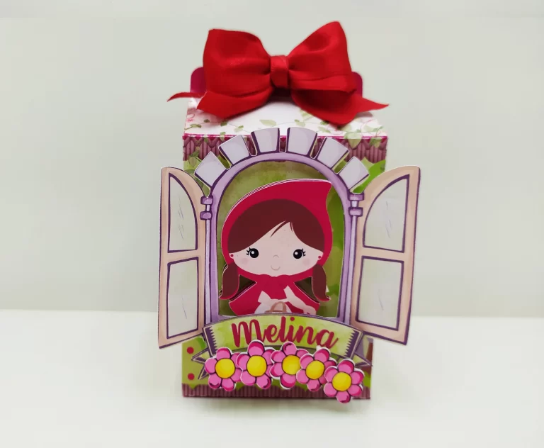 Caixinhas personalizadas e apliques da Chapeuzinho Vermelho nos formatos Silhouette Studio e PDF.