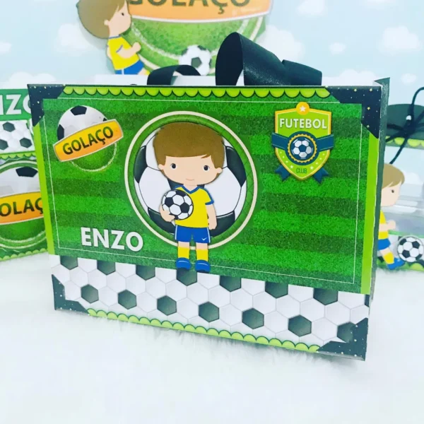 Itens de aniversário e elementos de decoração tema futebol prontos para imprimir e recortar.