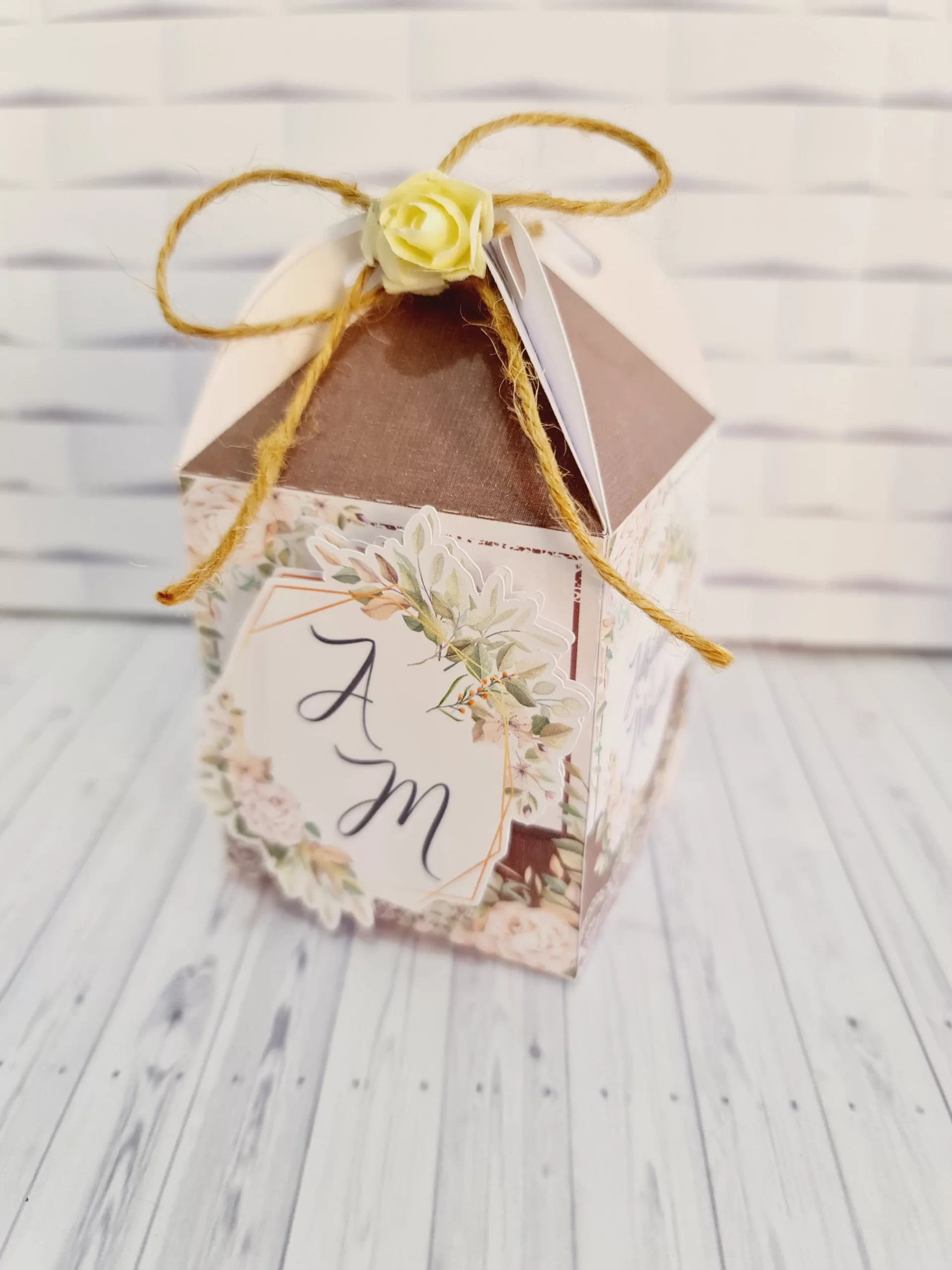 Moldes práticos de scrapfesta para personalizados de casamento em formato Silhouette Studio e PDF.