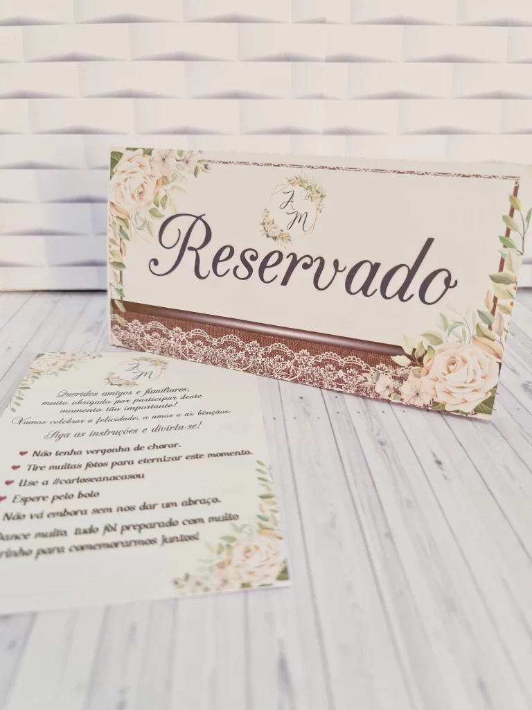 Moldes fáceis de caixas e embalagens para festa de casamento minimalista nos formatos Silhouette Studio e PDF.