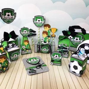 Arquivo digital de corte para itens de festa infantil no tema futebol em formatos Studio, PNG e PDF.