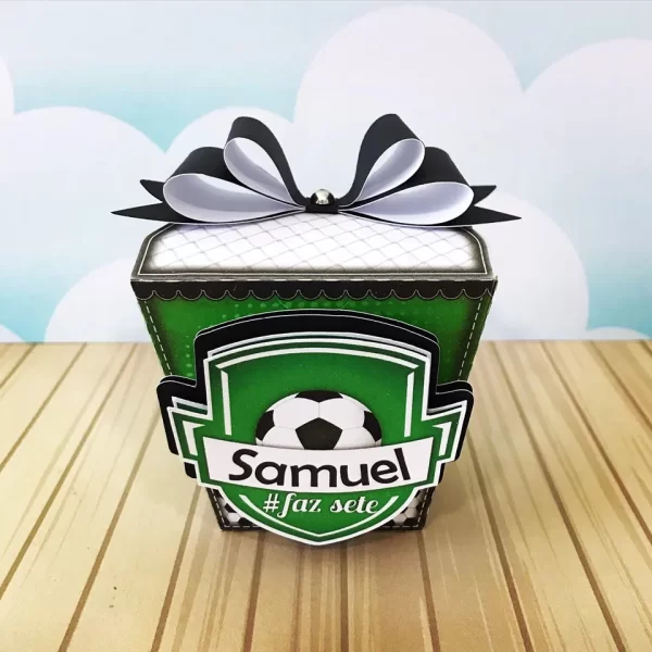 Topper de bolo e elementos de decoração tema futebol prontos para imprimir e recortar.