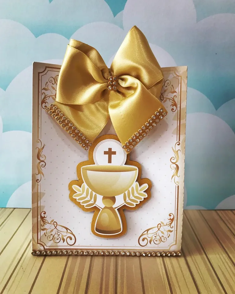 Kit digital de personalizados religiosos para eucaristia nos formatos Silhouette Studio, PNG e PDF.