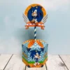 Topo de bolo em camadas com o Sonic e argolas do jogo nos formatos Silhouette Studio, PNG e PDF.
