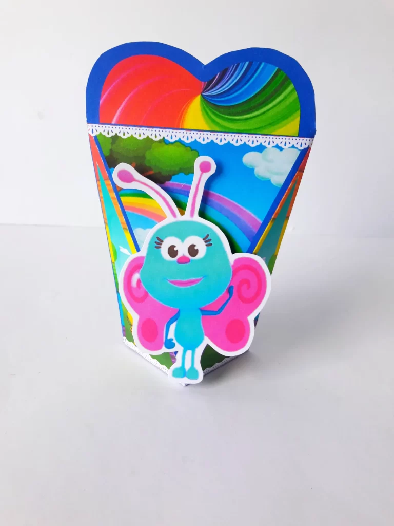 Arquivo digital para imprimir e cortar em casa decoração de festa e topper do tema infantil Bichikids.